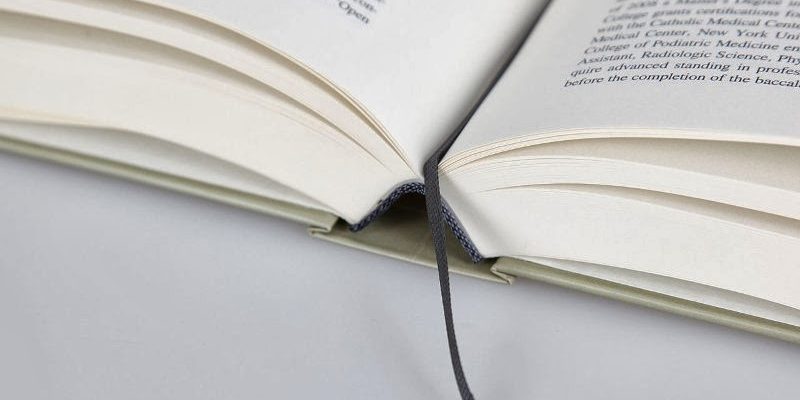 Jilid Hardcover di Surabaya Langsung Jadi 1 Jilid Hardcover di Surabaya Langsung Jadi 1