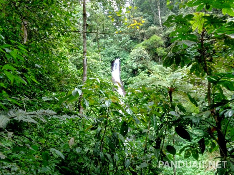 air terjun sirah kencong