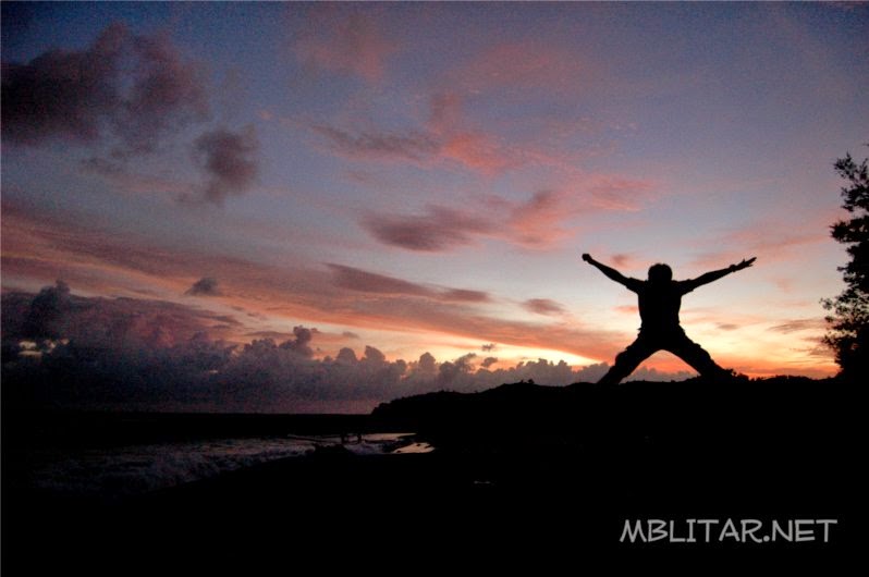 senja di pantai tambakrejo