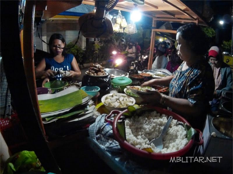 Ambil gambar malam dengan penerangan lampu