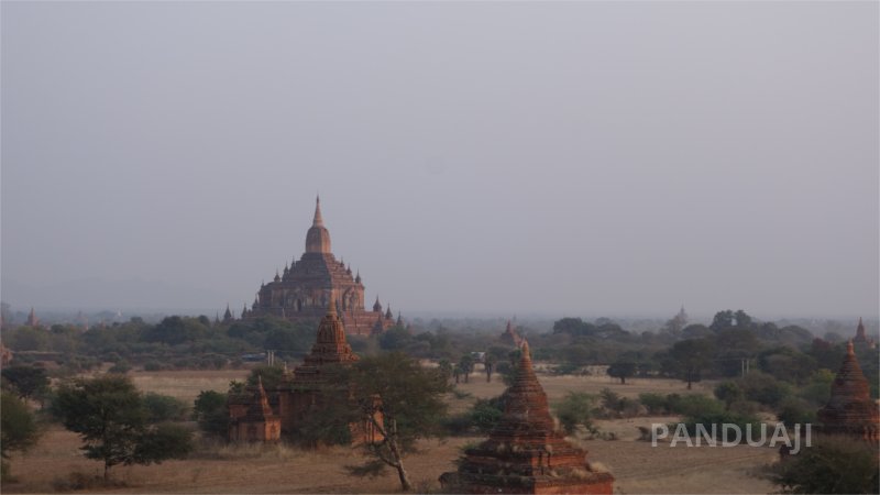 Menunggu Sunset di Bagan