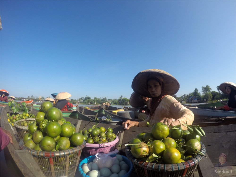 Pasar Apung Lok Baintan