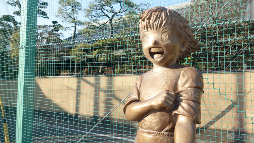 Patung Tsubasa Ozora.jpg