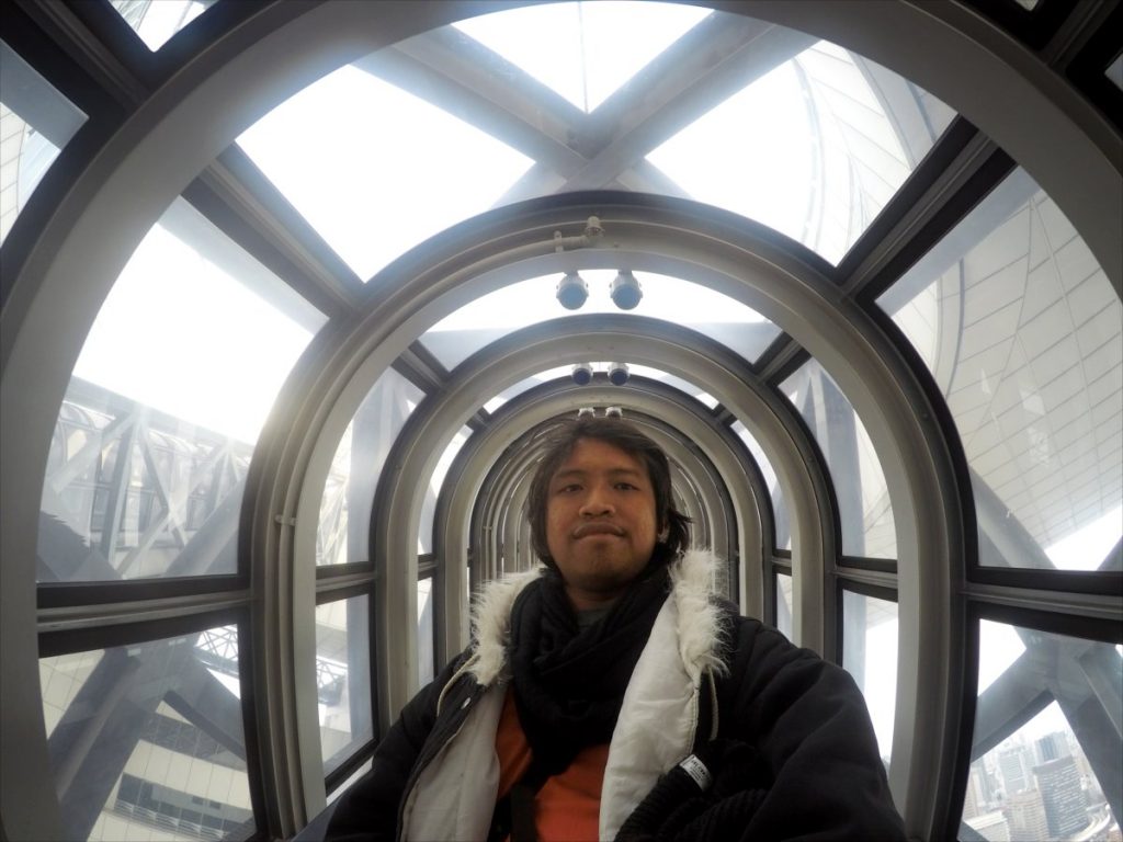 Selfie di Eskalator Umeda Sky Building
