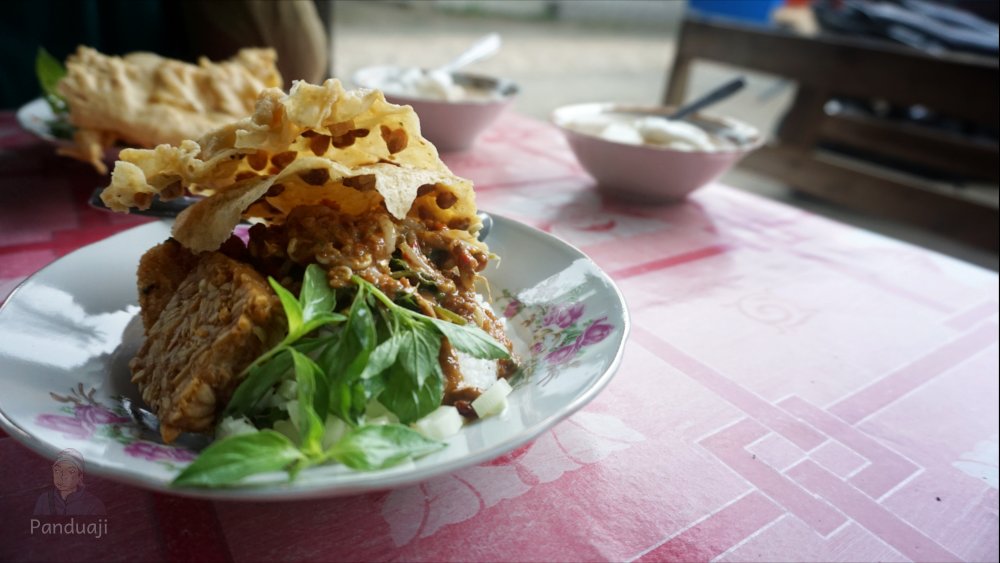 Nasi Pecel Warung Asmara