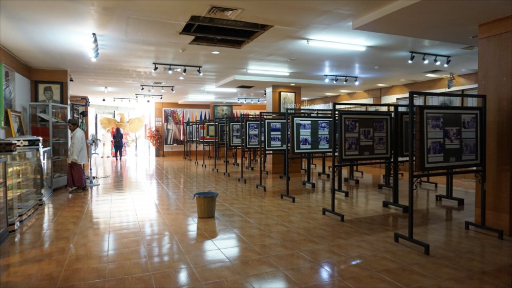  Perbaikan AC di Galeri di Kawasan Perpustakaan Nasional Bung Karno