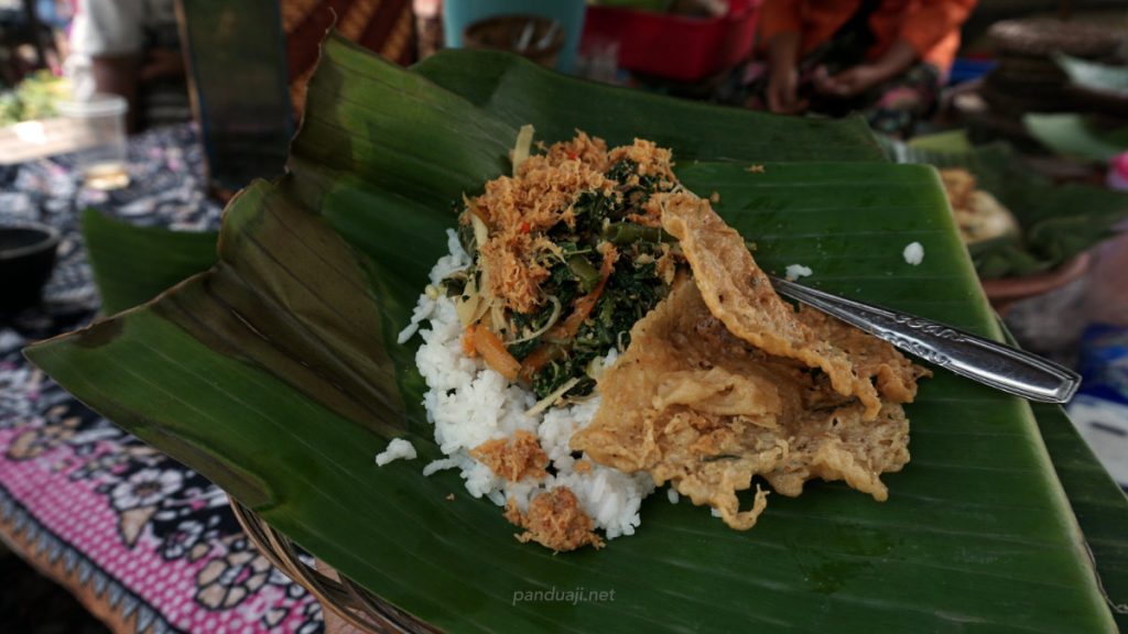  Salah satu makanan khas Semarang