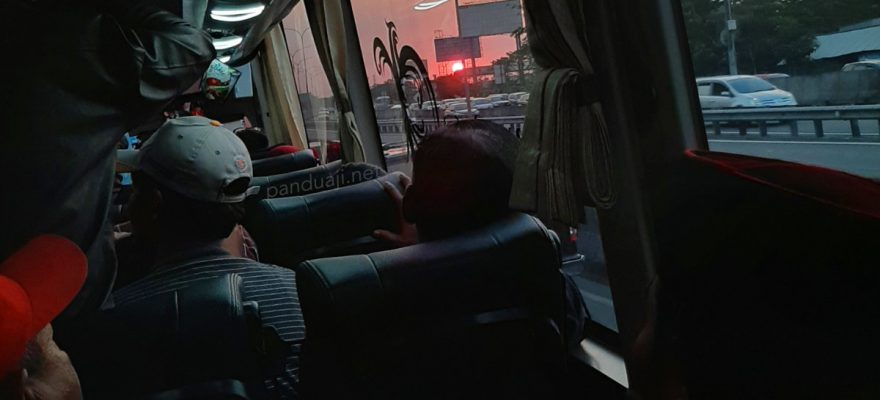 Mencoba Naik Bis Bagong Surabaya Blitar via Tol 1 Mencoba Naik Bis Bagong Surabaya Blitar via Tol 1