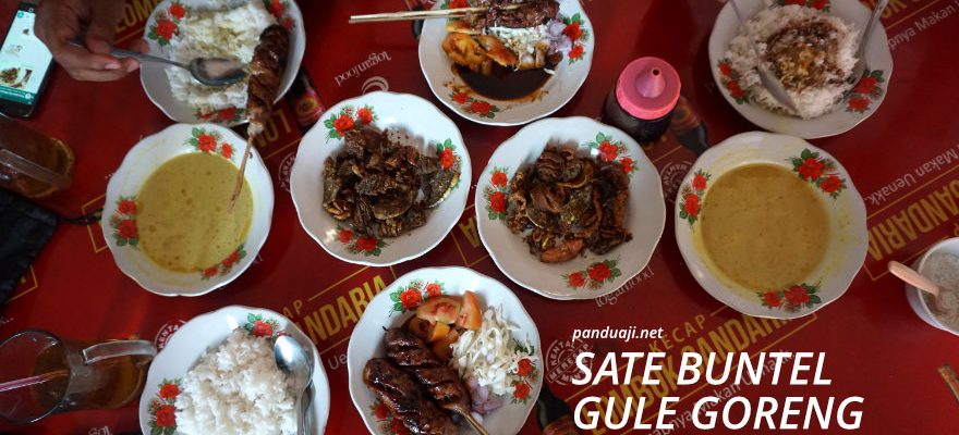 Kuliner Sate Buntel & Gule Goreng Pak Samin Solo 1 Sate Buntel Gule Goreng
