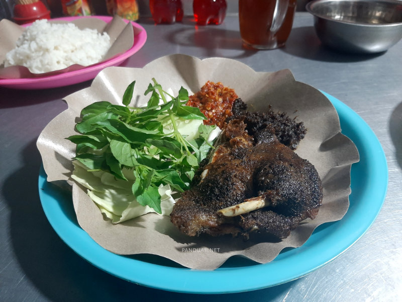 Bebek Goreng Madura di Blitar