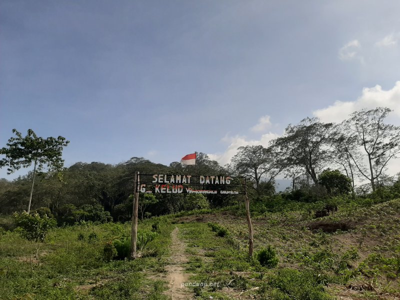 Pos Pendakian Gunung Kelud via Karangrejo Garum Blitar
