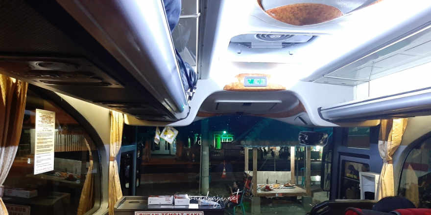 Bus MTrans Bali