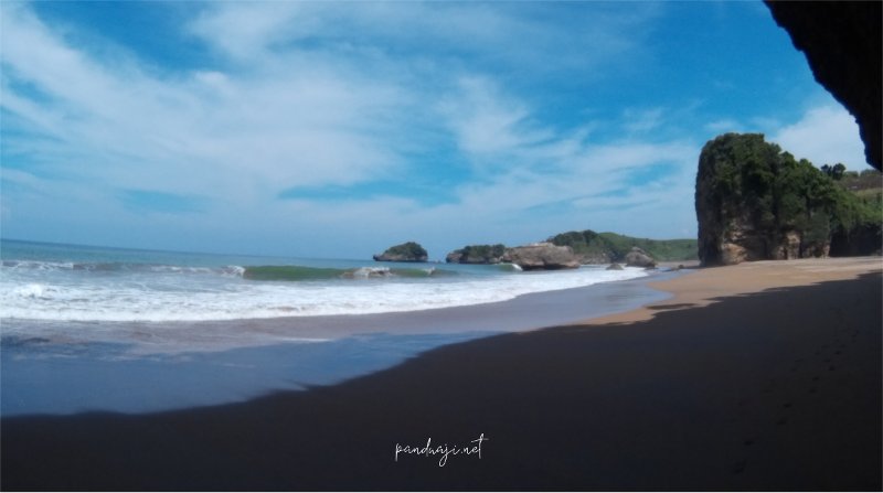 Pantai Princen Blitar