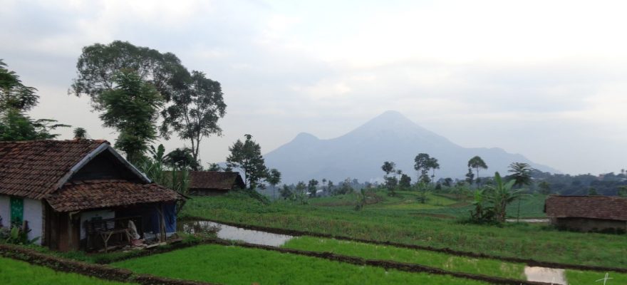 Kumpulan Tempat Wisata di Mojokerto Jatim Terhits 1 Gunung Penanggungan