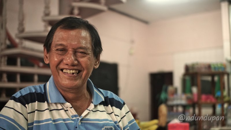 Anwar Sani, pemilik RM Es Mini Blitar