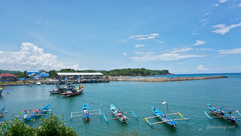 Dermaga Pantai Tambakrejo Blitar