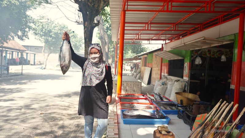 Ikan di Pantai Tambakrejo