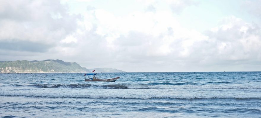 Kulineran di Pantai Sine Tulungagung 1 Nelayan Pantai Sine Tulungagung
