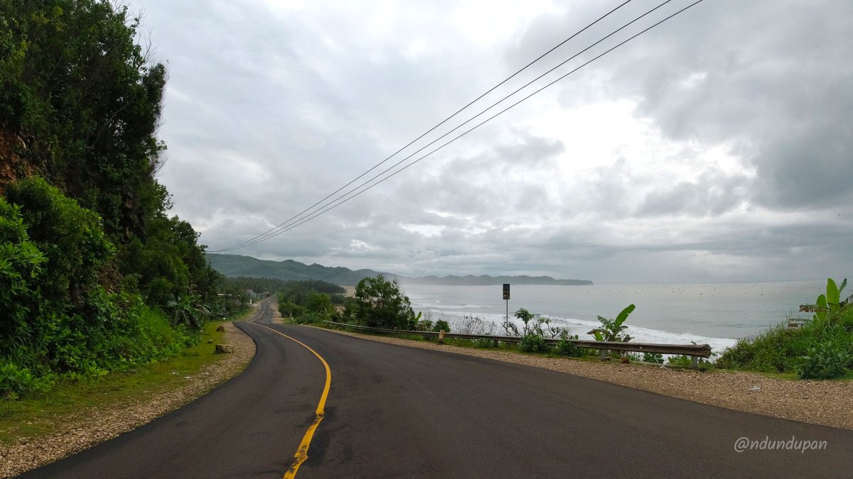 Pantai Soge Pacitan