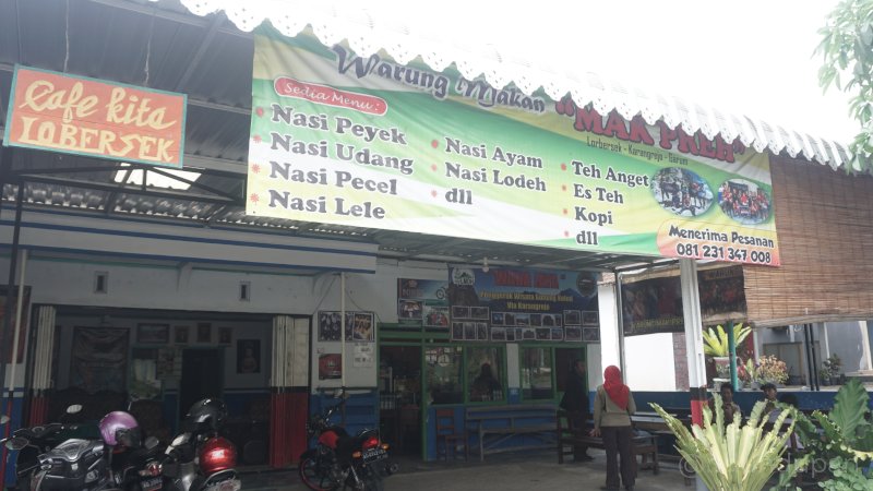 Rempeyek Udang Kali di Warung Mak Preh 2 Rempeyek Udang Kali di Warung Mak Preh 1