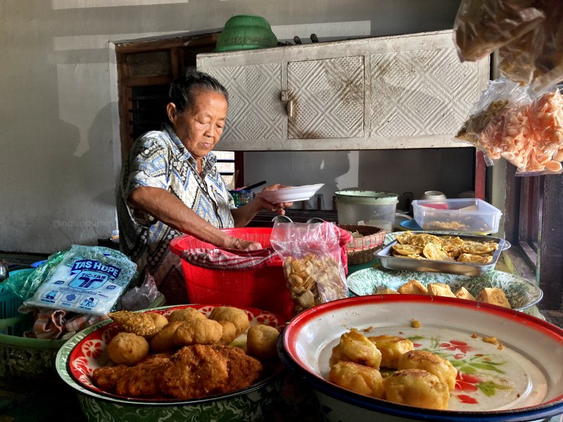 Warung Pecel Mbok Marem