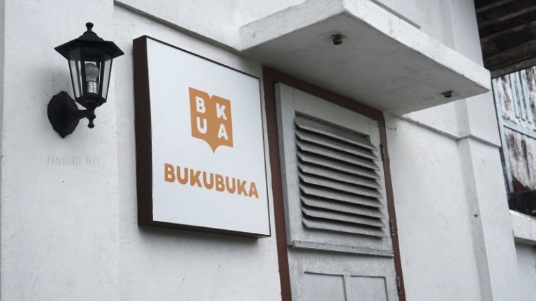 Buku Buka Blitar